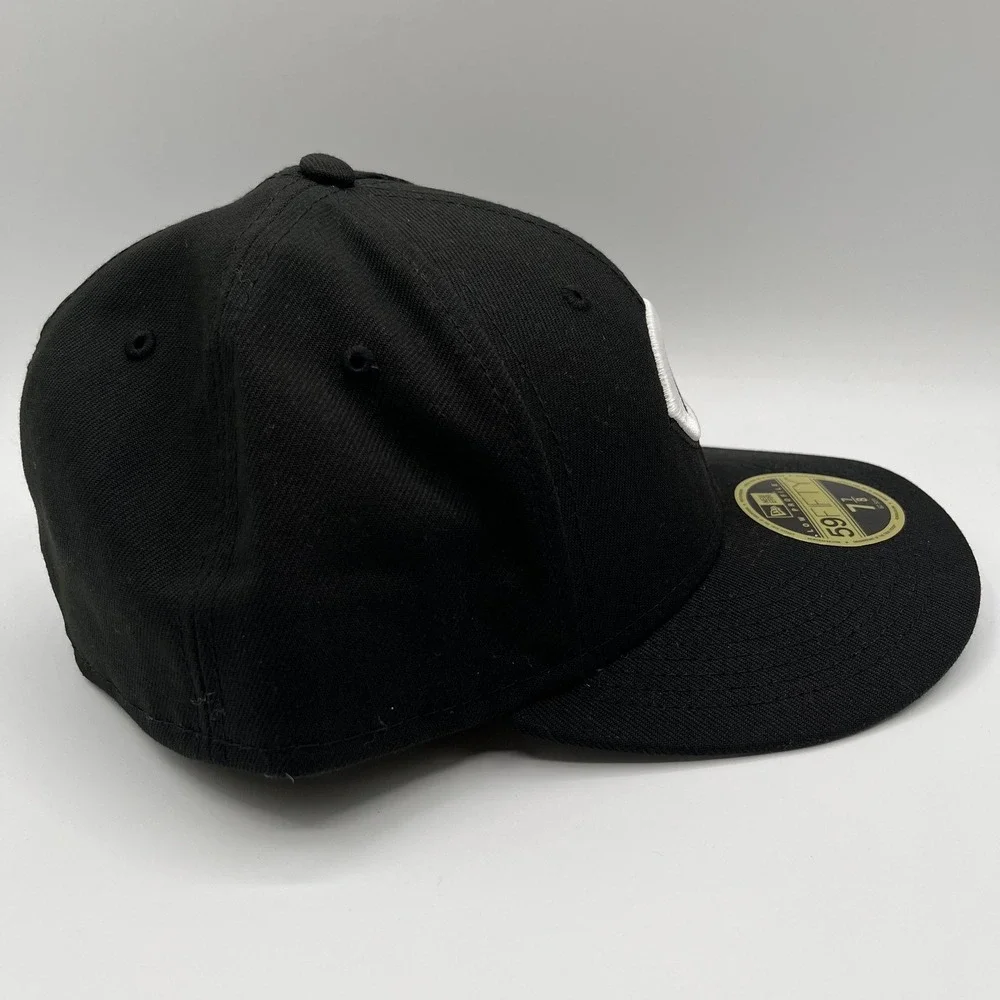 Cincinnati Reds Hat Fitted Mens 7 7/8 Black MLB New Era 59FIFTY Low Profile NEW